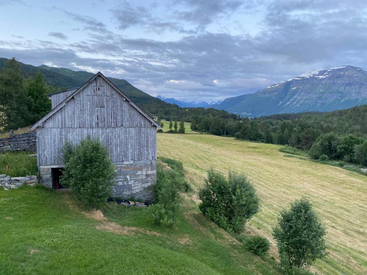 Heggjabygda Gjestegard - Historisk Tommerhus I Landlige Omgivelser 努尔菲尤尔埃德 外观 照片